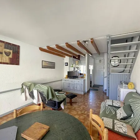 Apartman Agreable Avec Grande Terrasse *